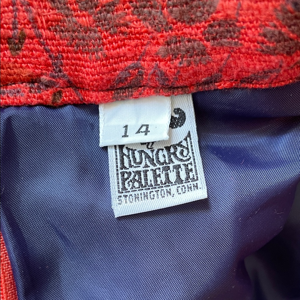 Red Patterned Pencil Skirt - Picture 7 of 8